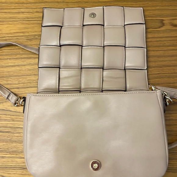 Bottega Veneta INSPIRED Padded Cassette purse. Brand unknown - Picture 6 of 10